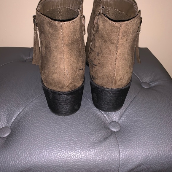 Forever 21 Flat Boots - Picture 3 of 5